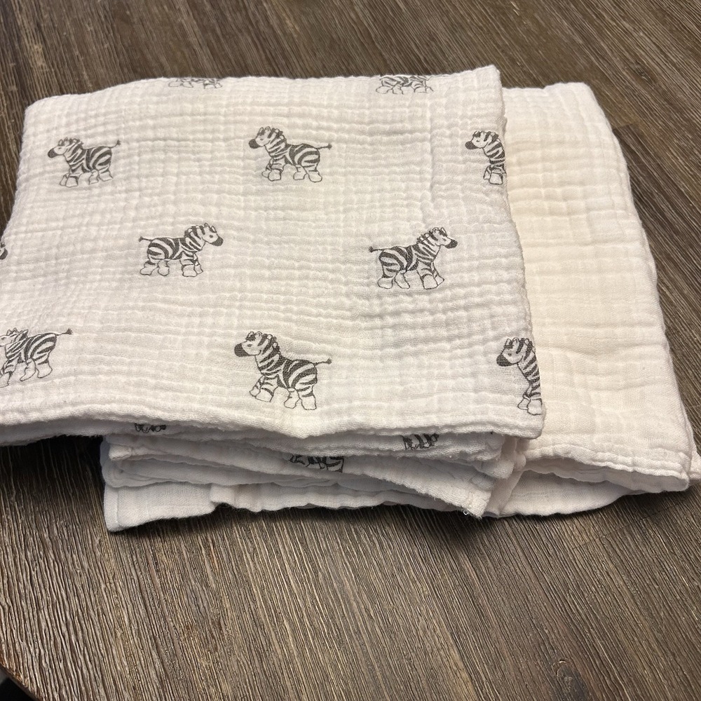 2 Swaddle Designs Baby Infant Zebra Swaddle Blanket White Gray Cotton 43" x 43"